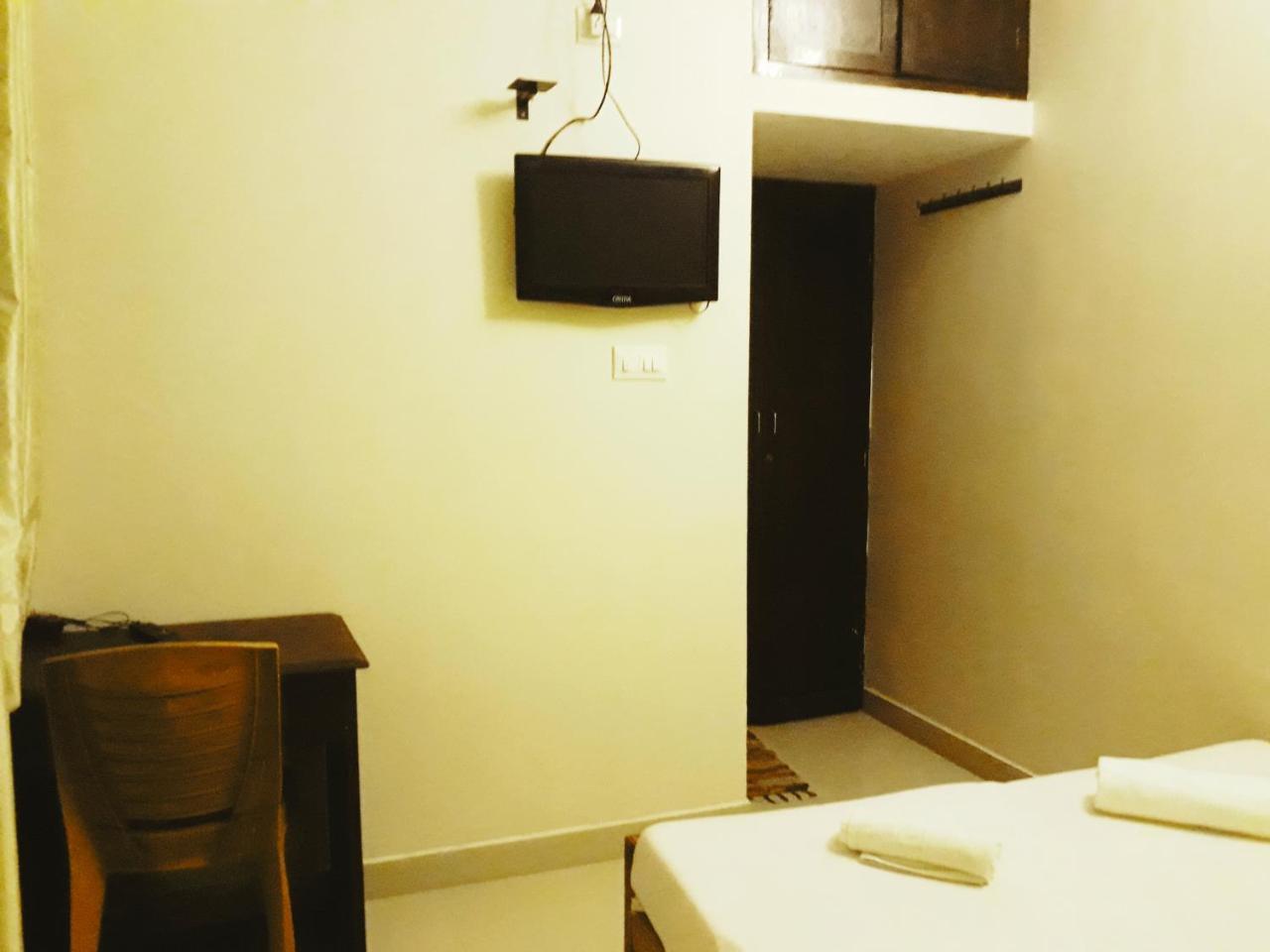 Seaway'S Inn Kochi Exterior photo